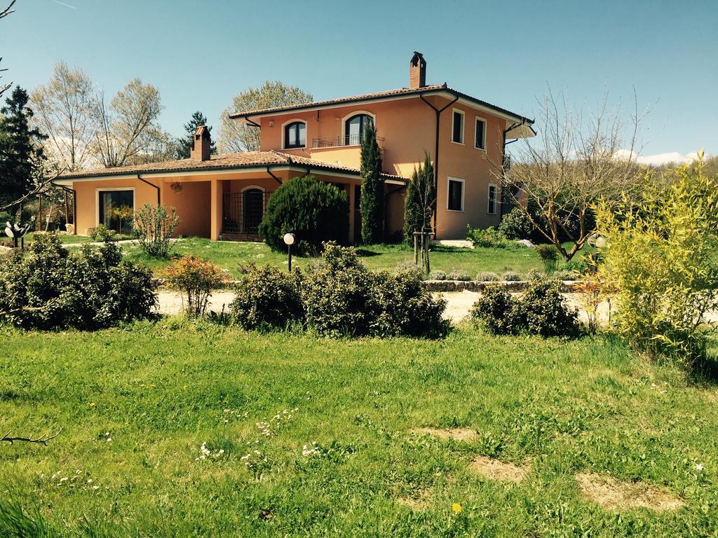 Bed & Breakfast Le Piagge Scurcola Marsicana Exterior foto